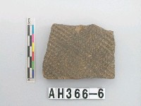 藏品(黑色幾何印紋硬陶)的圖片